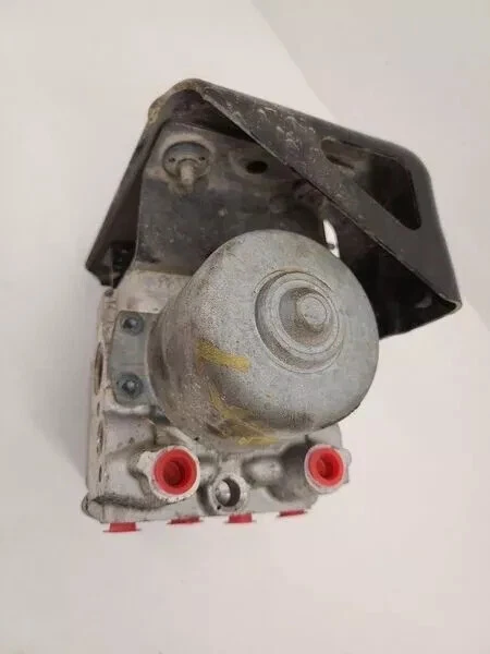 Chevrolet Malibu 2004-2008 ABS bomba actuador freno antibloqueo  Foto 2 de 3