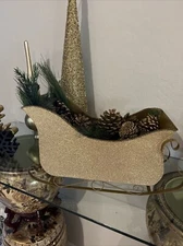 VTG Metal Christmas Sleigh Tabletop Red Sparkle &Gold Tone Runners (20-18X9.5X7)