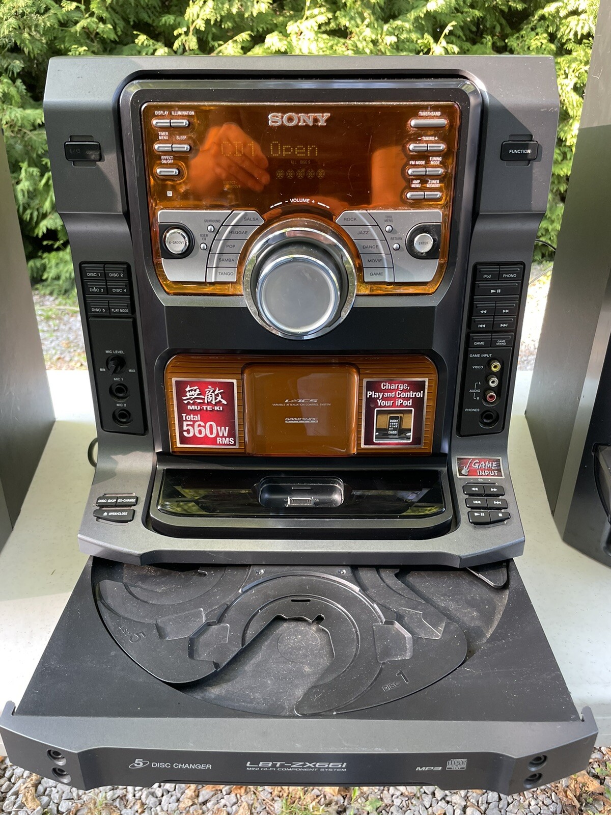 Sony LBT-ZX66i MUTEKI Mini Hi-Fi Component 560 Watt Stereo System with Speakers
