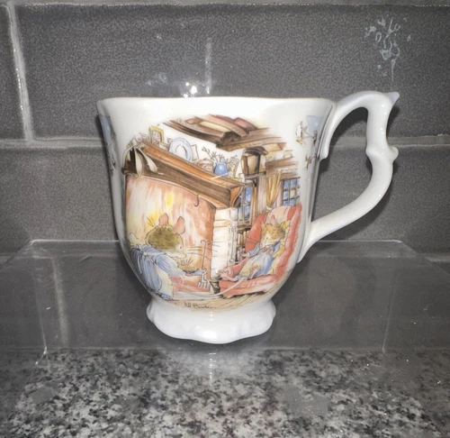 ROYAL DOULTON BRAMBLY HEDGE WINTER BEAKER MUG FULL SIZE 1983