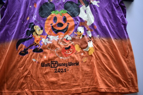 Camiseta Disney Store, Mickey & Friends Happy Halloween, Talla Adulto X-Grande - Imagen 8 de 9