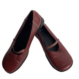 Chaussures Femme Glacee En Cuir Fin - Taille US 8, Largeur W, Style Slip-on (occasion)