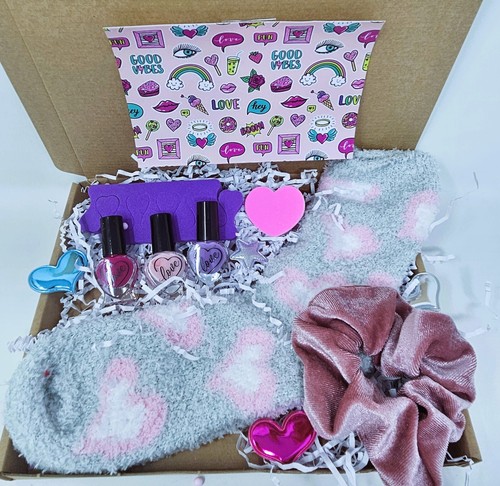 Bath & Body Gift Box Set Pamper Hamper Teenager Girls Teen Christmas Gifts - Picture 5 of 29