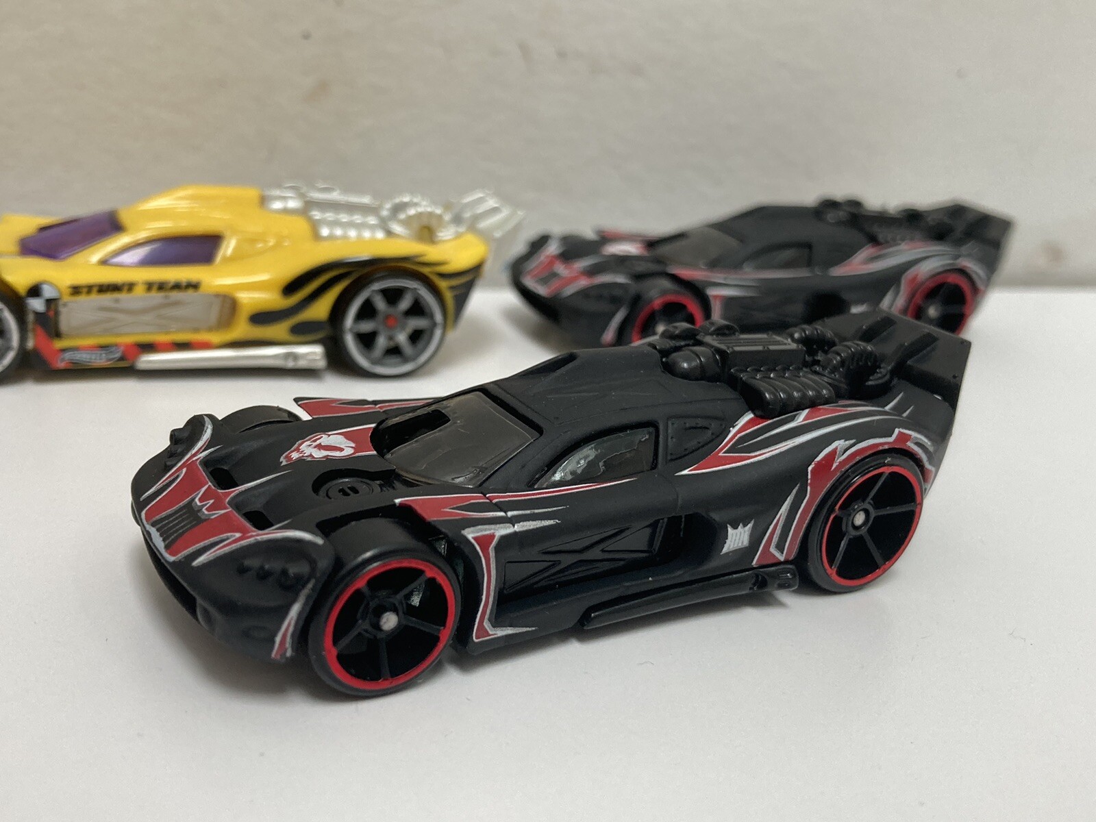 Hot Wheels AcceleRacers Custom “Corrupted” Spine Buster (1 Available