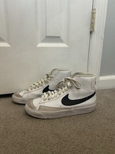 Nike Blazer Mid 77 gs Youth Size 5Y White Black