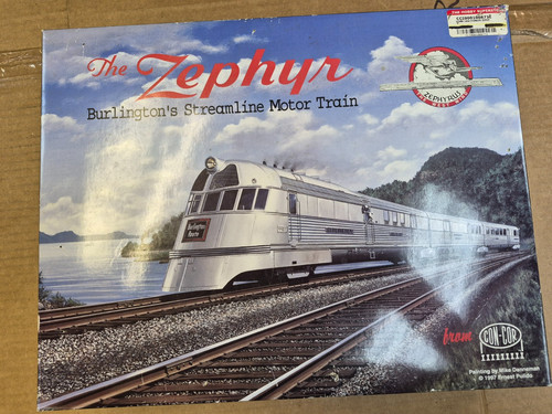 CON COR 001-8731 ESCALA N BURLINGTON PIONEER ZEPHYR JUEGO DE 3 CARROS MOTORIZADO USADO | Condition: Used