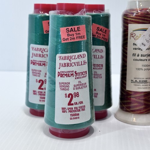 Lot Of 8 Mixed Serger Thread Various Colors Fabricland Green Rainbow Variegated - Bild 2 von 6