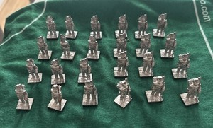 25mm wargame 6 grenadiers francais empire peints soclés à Grasse