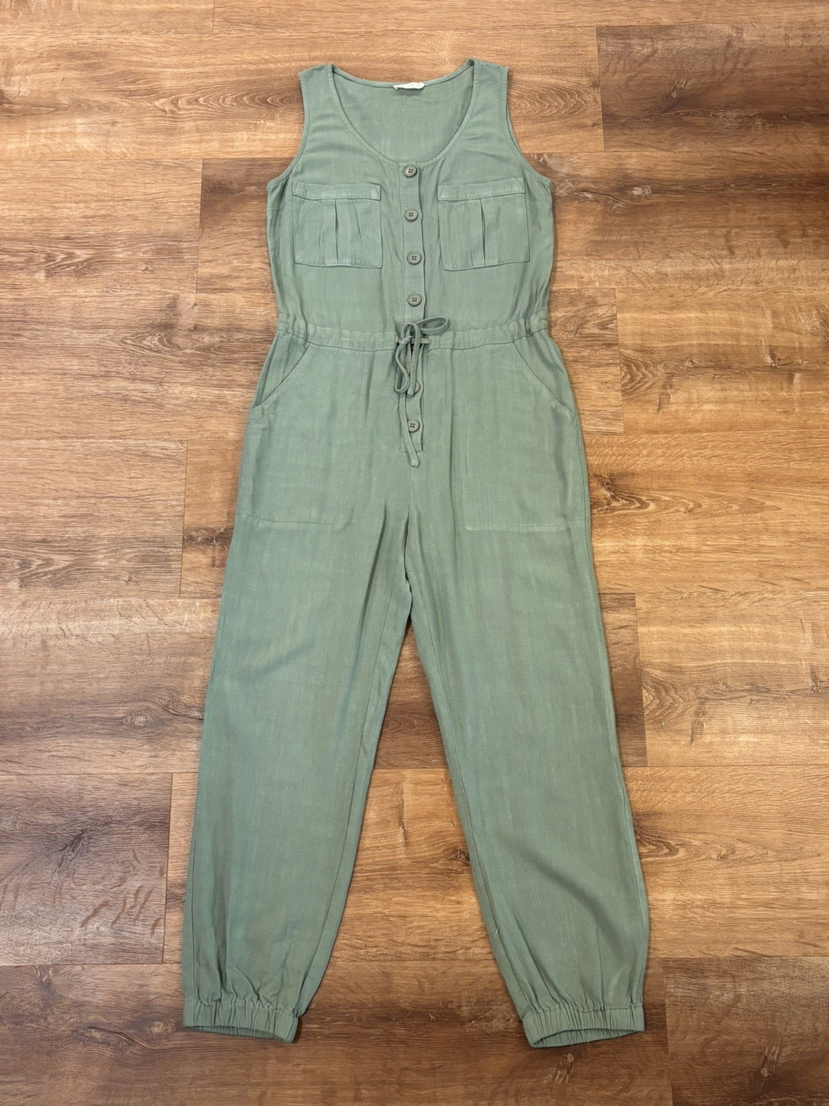 Miss love Jumpsuit Women Olive Green Sleeveless Jumper Romper - size medium