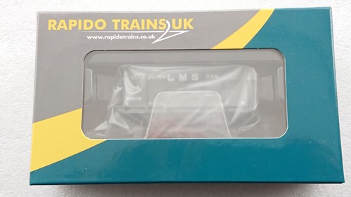 Rapido Trains 902007 Gunpowder Van RCH Pattern LMS Grey (Early) No.299031 NEW