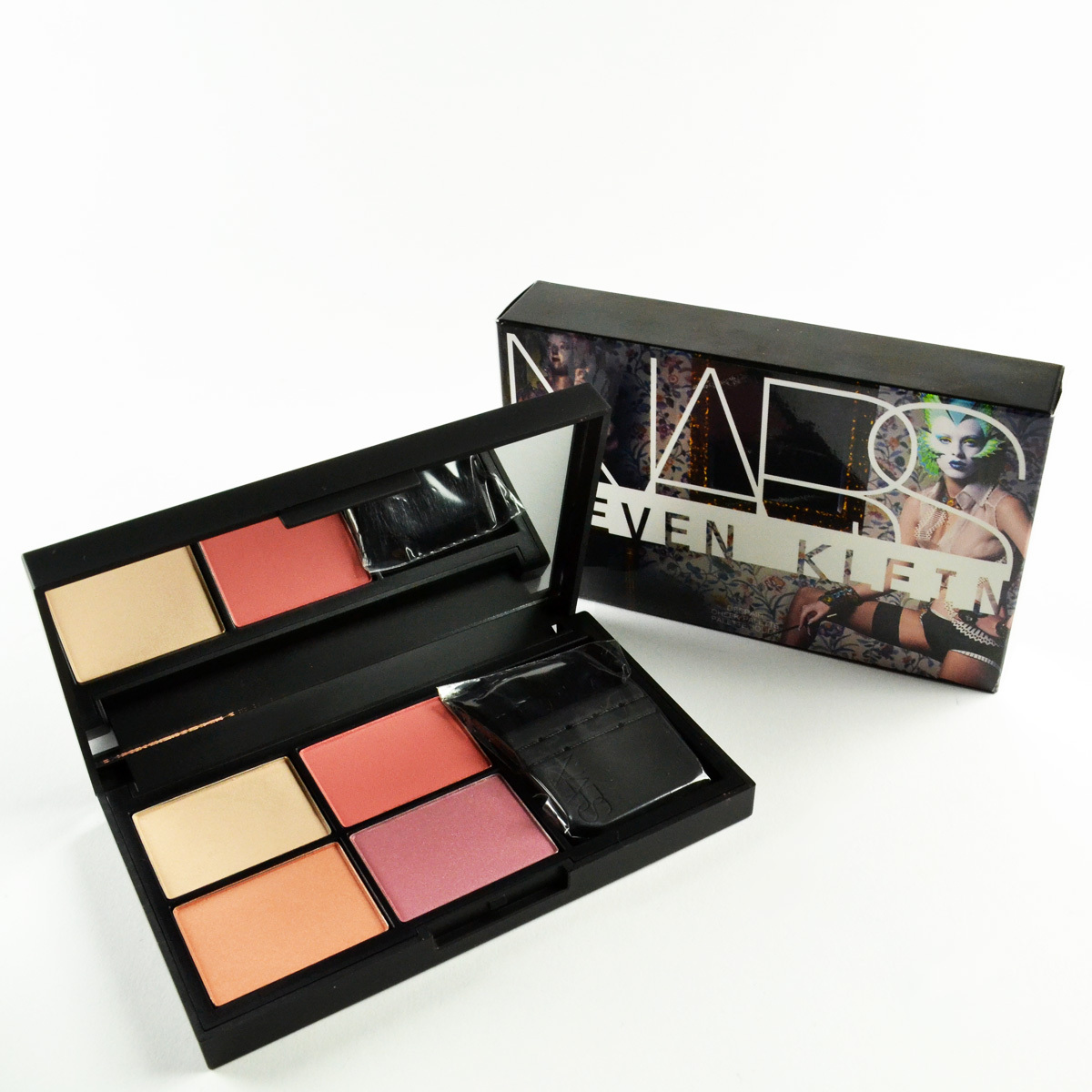 NARS Steven Klein Palette 7色入り NARS Steven Klein One Shocking Moment cheek studio palette