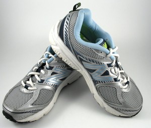 women's running walking shoes