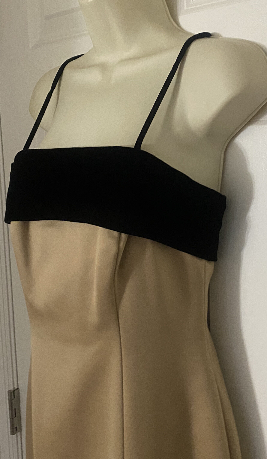 Vintage Women Alex Evenings Sleeveless Gold Black… - image 3