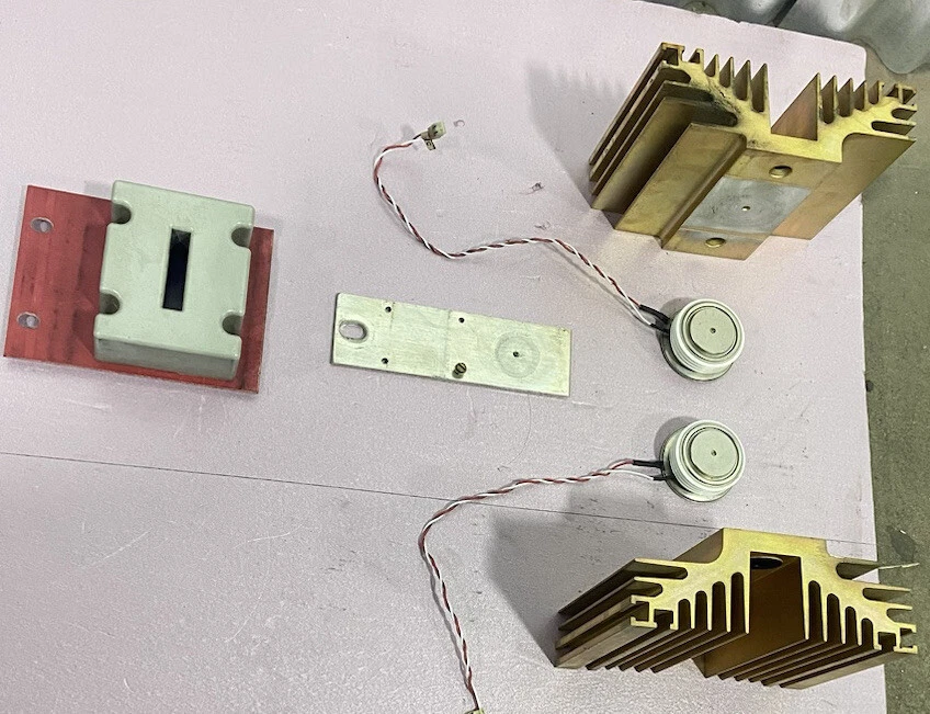 Сделай Сам Выпрямитель Тиристор Стек Модуль Комплект с Теплоотводом, Шинамиками, Пазой, Катушкой Ампера - Изображение 2 из 4