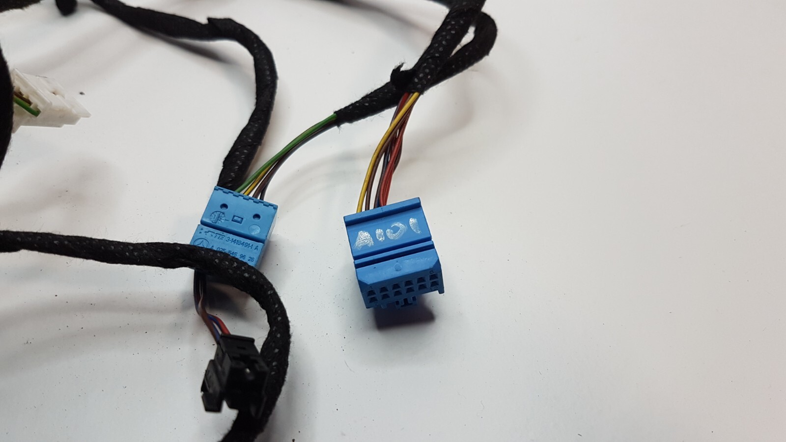 MERCEDES BENZ C CLASS W205 2015 RHD FRONT RIGHT DOOR WIRING 
