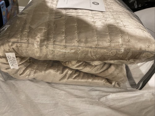 Hotel Collection Velvet KING Quilted Coverlet +(2) KING Shams- Champagne - Picture 8 of 9