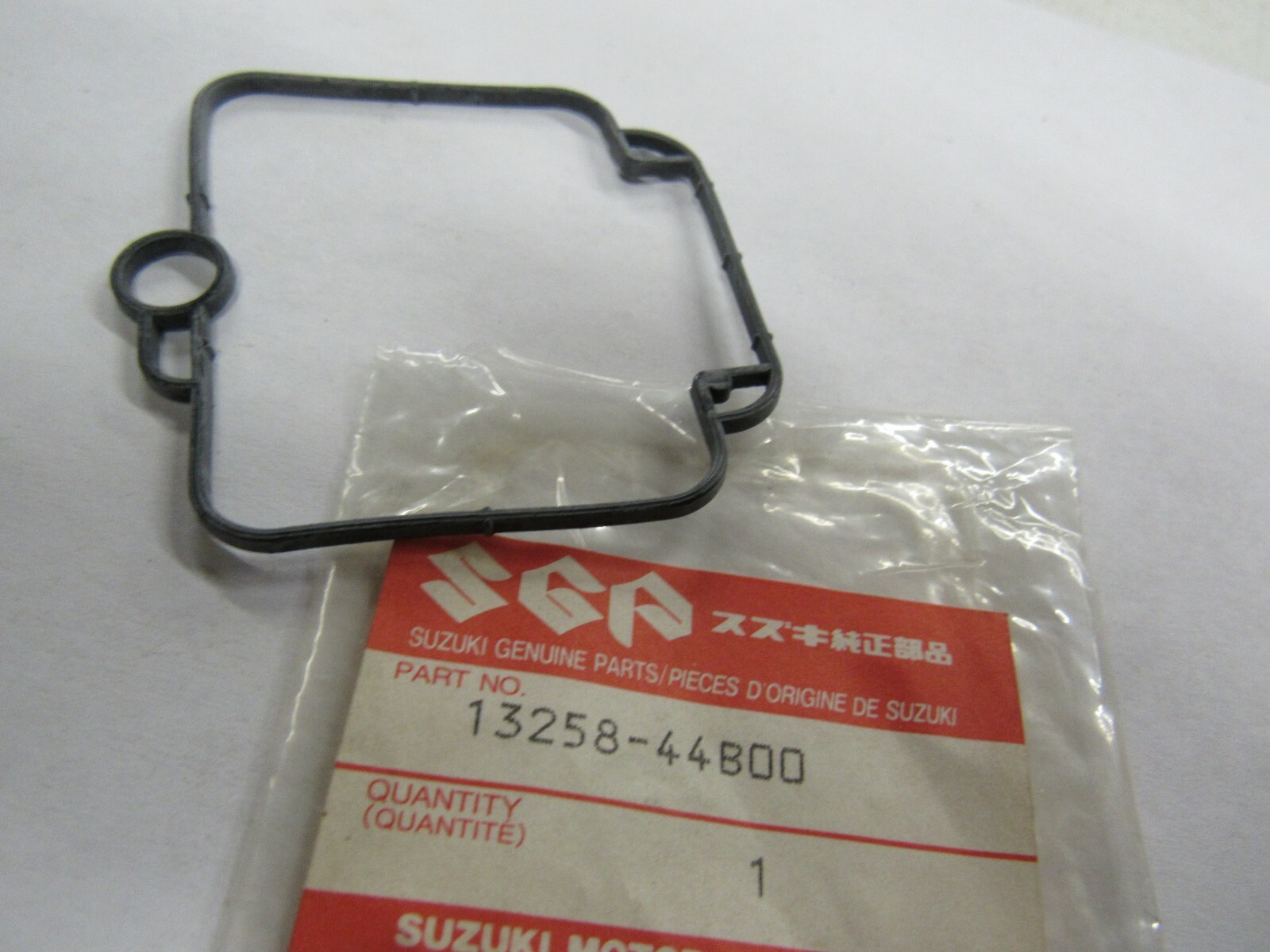 Carburetor Float Bowl Gasket Suzuki DR250 DR350 DR650 / 1325844B00 nos oem eBay
