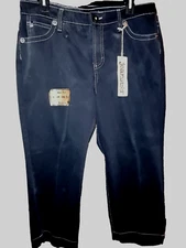 Jeanstar womens 12 black stretch denim jean capri pants NWTS 30W 22L