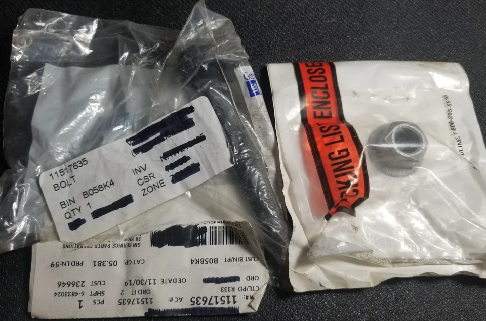 Оригинальная подвеска GM 11517635 / 11516382. Болт поперечного сечения и фланцевая зажимная гайка 1984 - 94 - Изображение 2 из 4