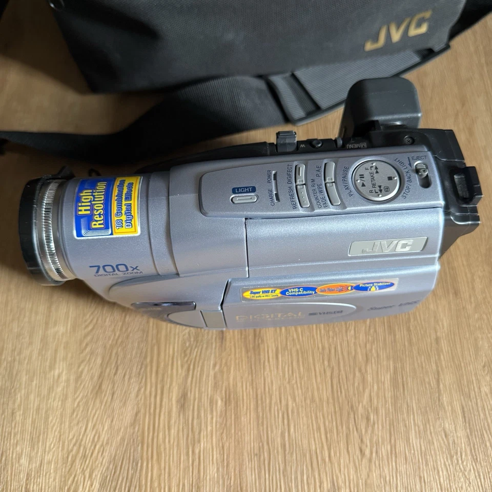 JVC GR-SXM161U Super VHS-C Compact VHS Camcorder Video Movie - Untested Spares - Image 3 of 4