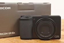  Mint Condition RICOH GR IIIx Digital Camera Black   Low Shutter Count 10