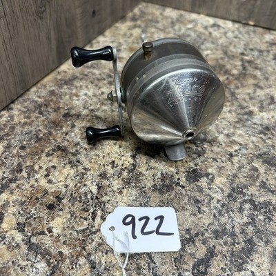 Old Vintage ZEBCO SUPER MODEL 22 Spincast Reel - Ball Thumber - Silver Tulsa OK