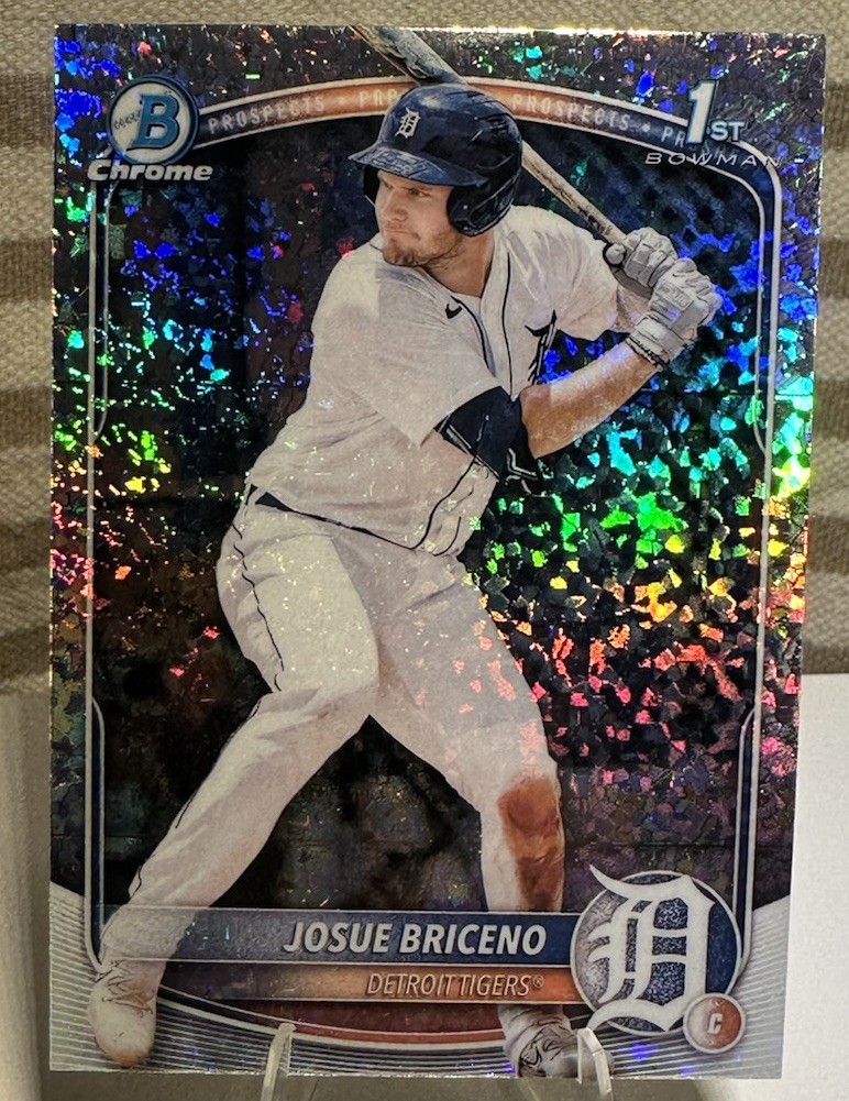 2025 Bowman Josue Briceno Chrome 1st Prospects Mini Diamond Refractor Tigers RC