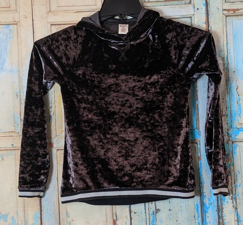 Arizona Jean Co Girls Medium Black Faux Velvet Long Sleeve Hoodie Soft