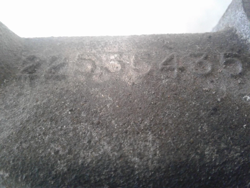 Б/у головка блока цилиндров двигателя подходит: 1990 Pontiac Grand am 4-138 2.3 класса A - Изображение 2 из 4