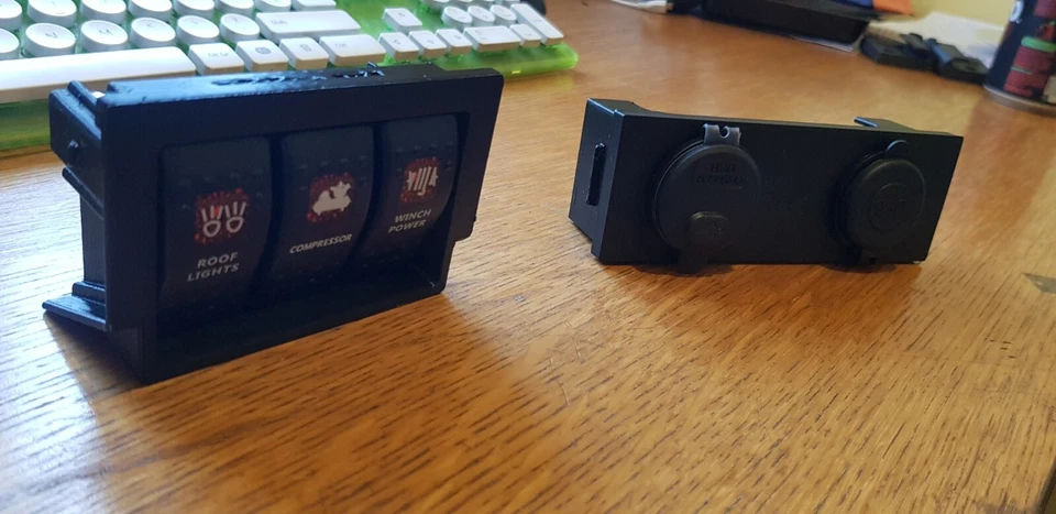 Cápsula de interruptor Land Rover Discovery 2 td5 y paquete de cápsulas USB traseras Foto 4 de 4