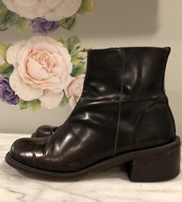 VTG GUESS 90 s brown Distressed Booties Size 7.5 Leather