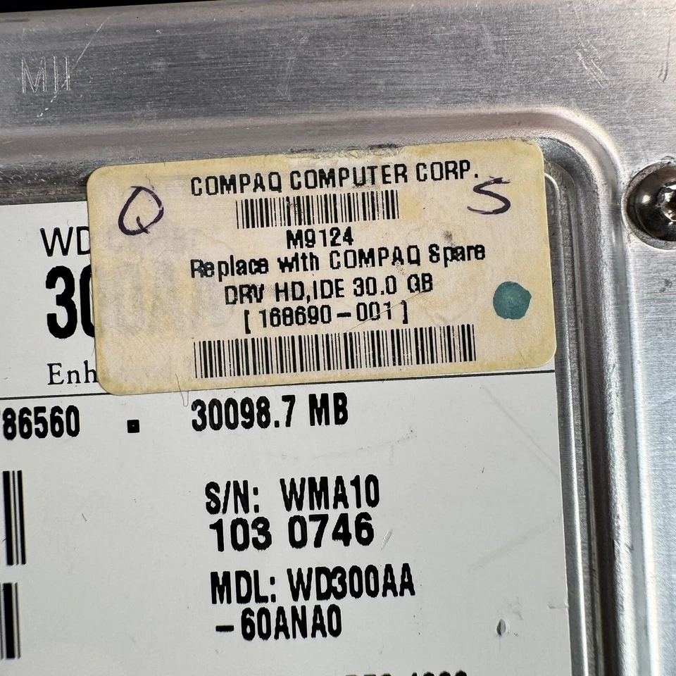 Vintage Western Digital WD300AA-60ANA0 IDE 30GB 3.5'' Hard Drive HHD TESTED - Image 2 of 4