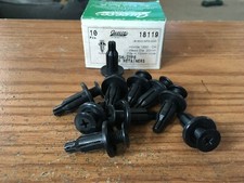 10 Auveco Black Nylon Honda: 91502-SP0-003 Push-Type Retainer