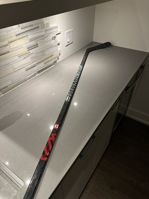 Limited Sherwood Rekker Legend Pro Team Canada Connor Bédard Edition P92 75 flex