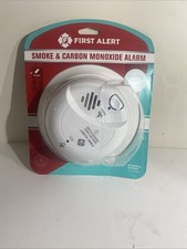 First Alert 1039935 Smoke & Carbon Monoxide Detector White NEW Open Box Complete
