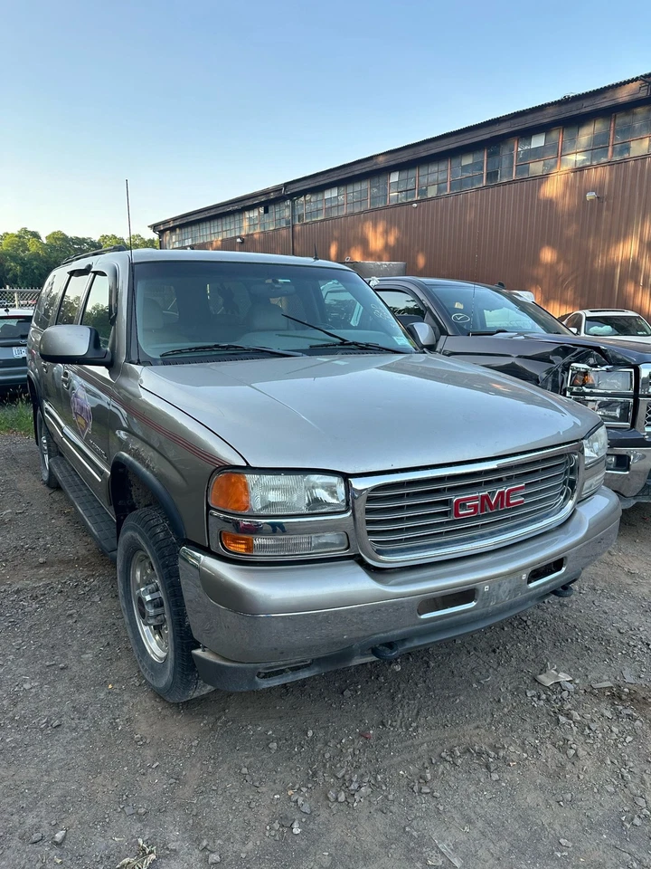 Used Left Quarter Glass fits: 2002 Gmc Yukon xl 2500 w/privacy tint L. w/telemat - Изображение 3 из 4