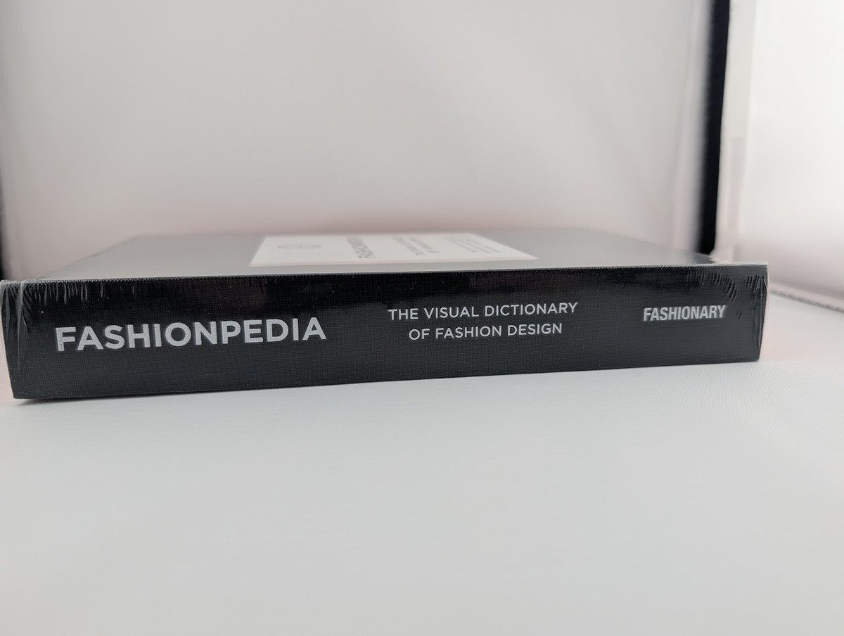 Fashionpedia : The Visual Dictionary of Fashion Design by Not