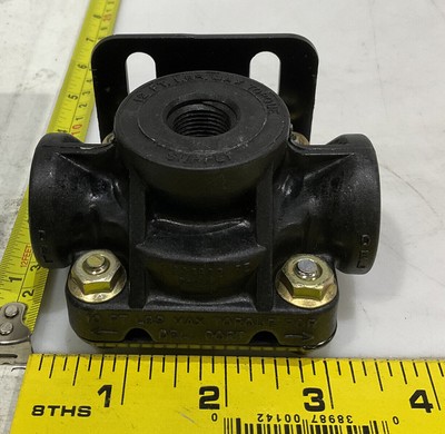 INTERNATIONAL 473794C91 BENDIX STYLE QUICK RELEASE VALVE 476 | eBay