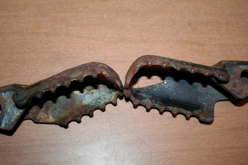 1989 Kawasaki KDX 200 Foot Peg Steo Set Left Right A - Picture 3 of 6