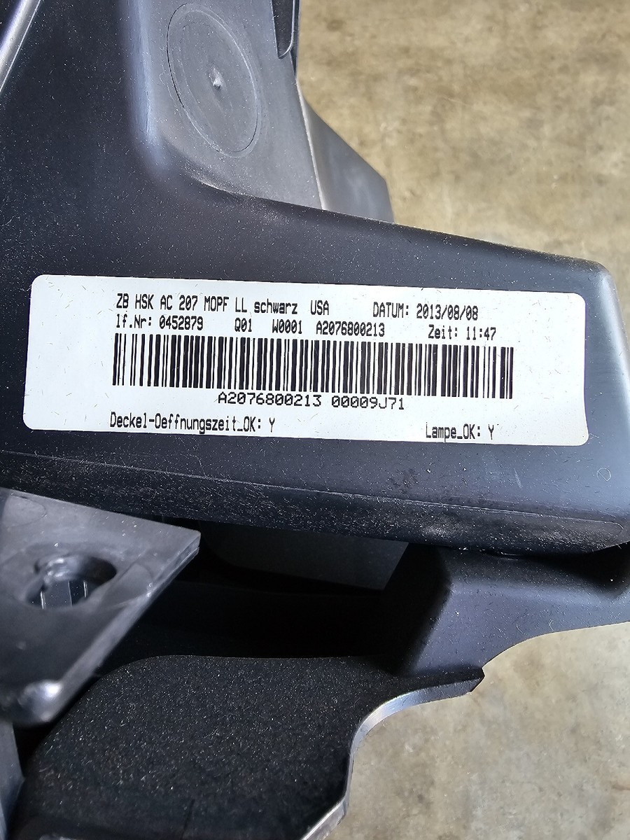 MERCEDES BENZ E350 W207 RIGHT SIDE GLOVE BOX STORAGE BLACK A2076800213