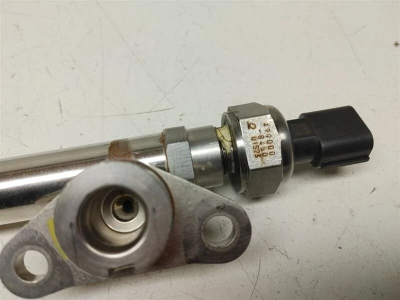 2,4 L para riel de inyectores de combustible Acura TLX 2015-2019 FABRICANTE DE EQUIPOS ORIGINALES Foto 2 de 4