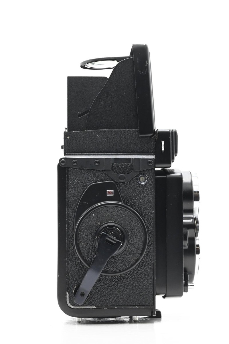 Yashica Mat-124G Twin Lens Camera 80mm 3.5 Yashinon 6x6 1-1 Yashica Mat-124G Twin Lens Camera 80mm 3.5 Yashinon 6x6 1-1