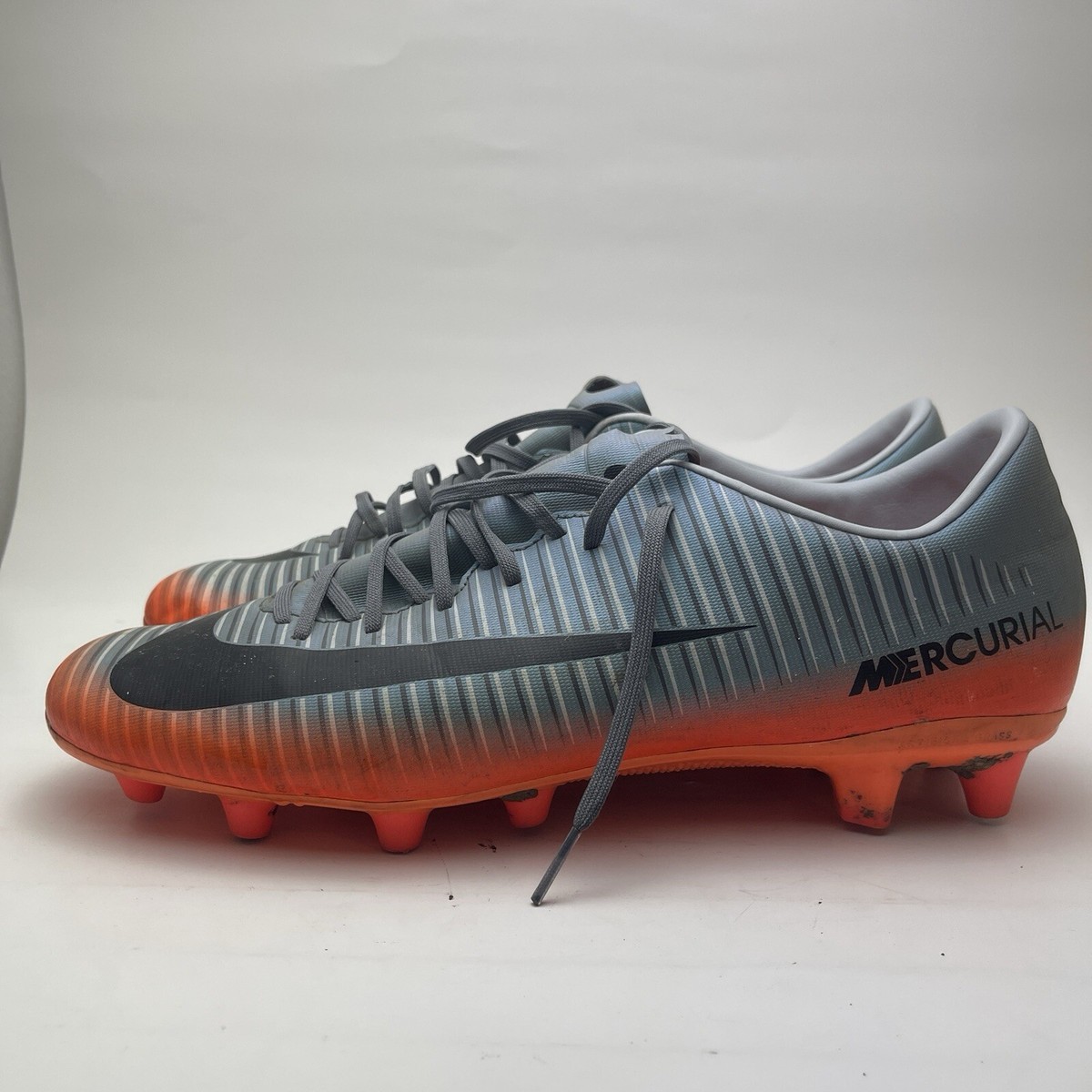 Soccer Shoes Nike Mercurial 2017 CR7 Men's 11.5 Outdoor Cleats