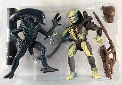Predator 1993 Kenner *READ* ALIEN VS PREDATOR Warrior Alien & Renegade Predator