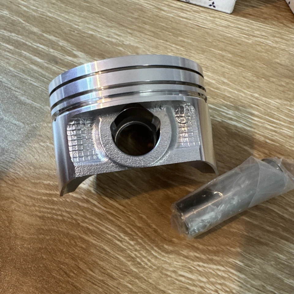 Pistón de motor Smart Fortwo genuino 1320300517 OEM Foto 4 de 4