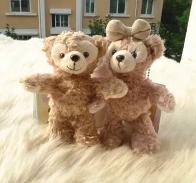 Disney Store Authentic Duffy Bear & ShellieMay Plush Toy Keychain Set of 2