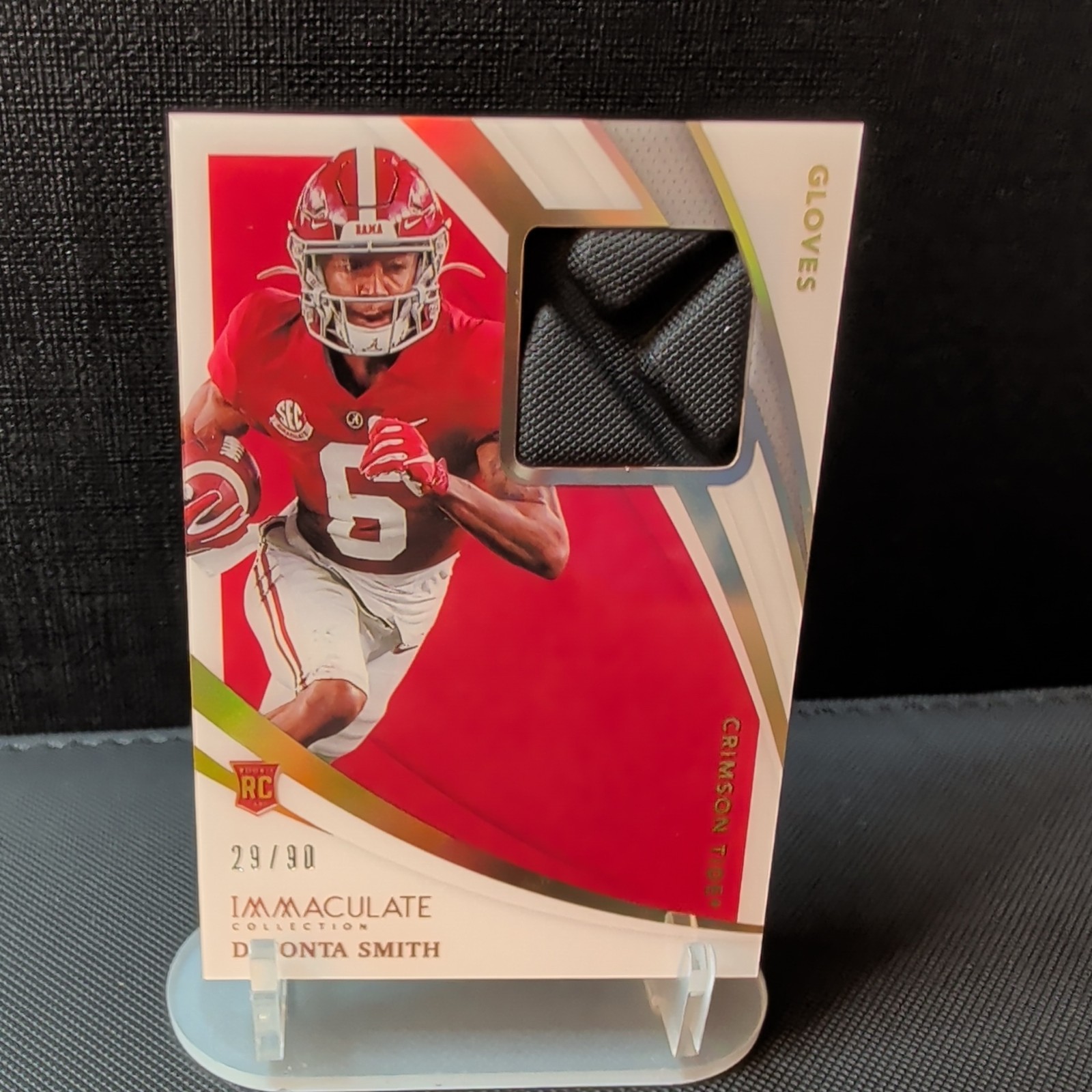 2021 Panini Immaculate Collection-  Gloves Devonta Smith /90 (MEM, RC)