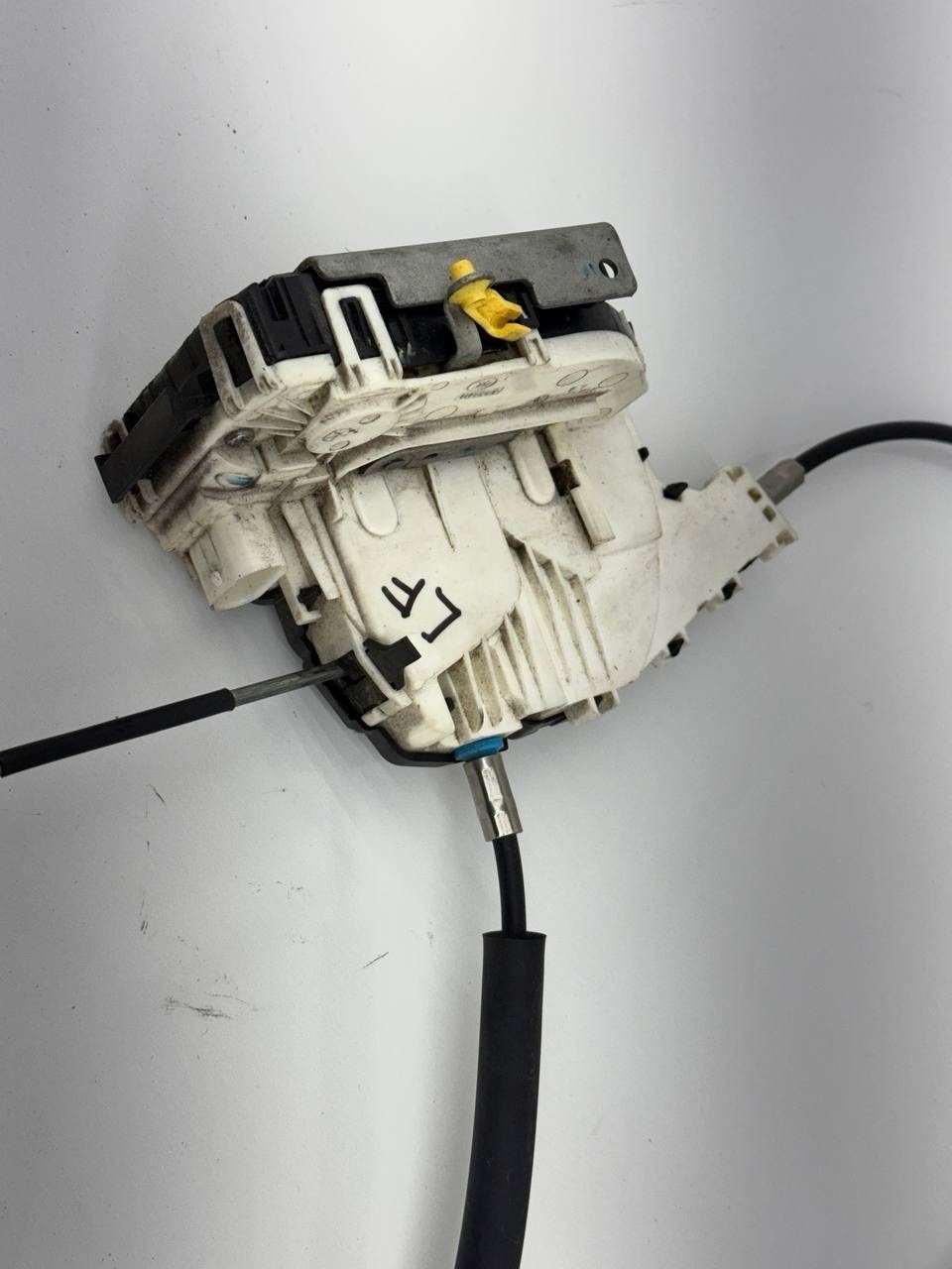 14-17 Maserati Ghibli Quattroporte Front Left Side Door Lock Latch Actuator  411