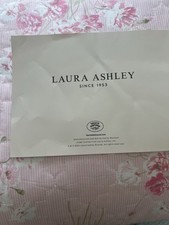 Laura Ashley New Quilt Set Queen
