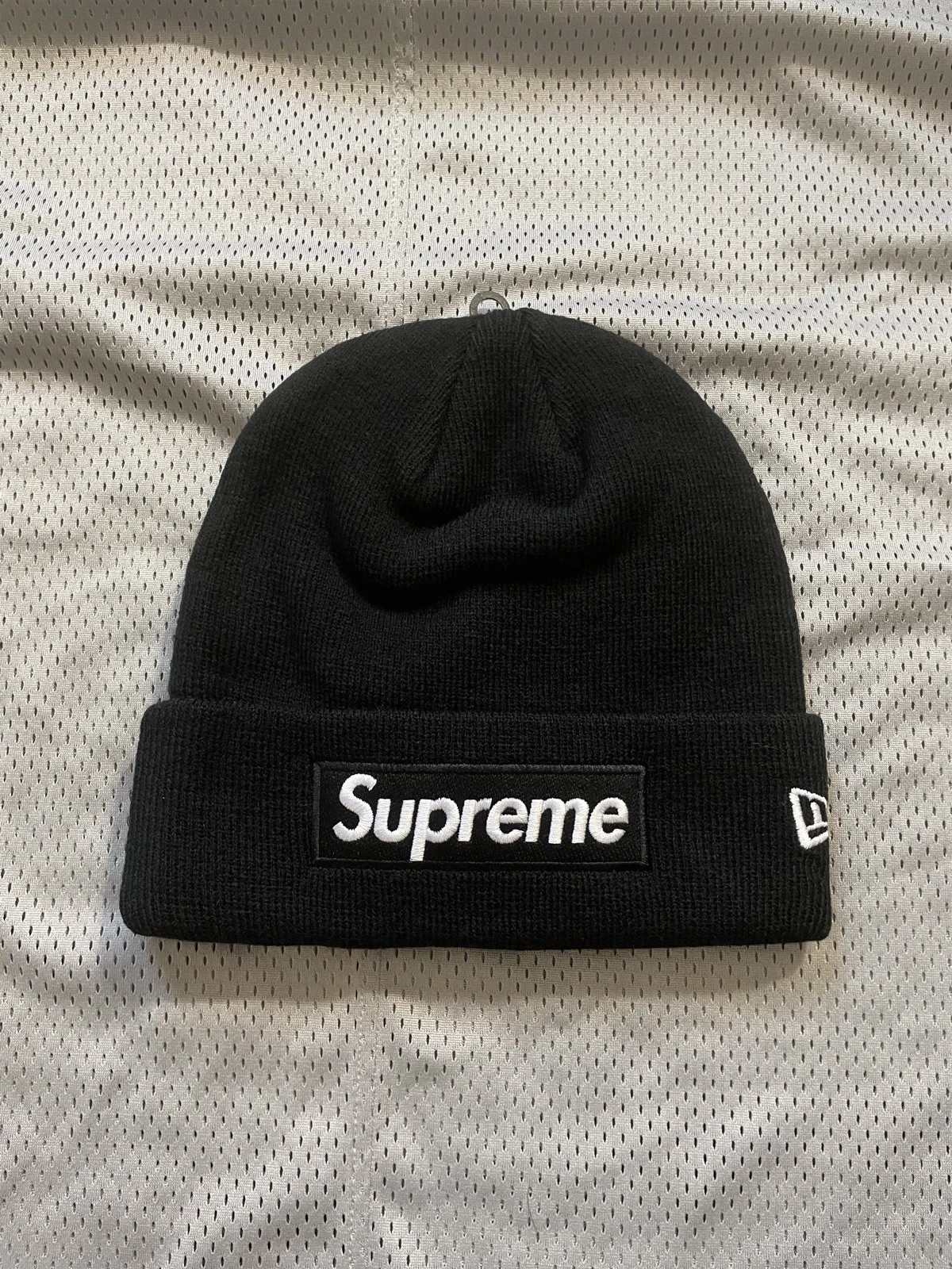 Supreme x New Era Box Logo beanie（FW21）100% authentic